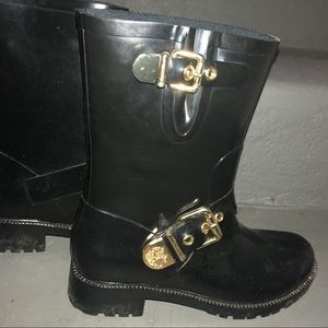 Vince Camuto Rain Boots